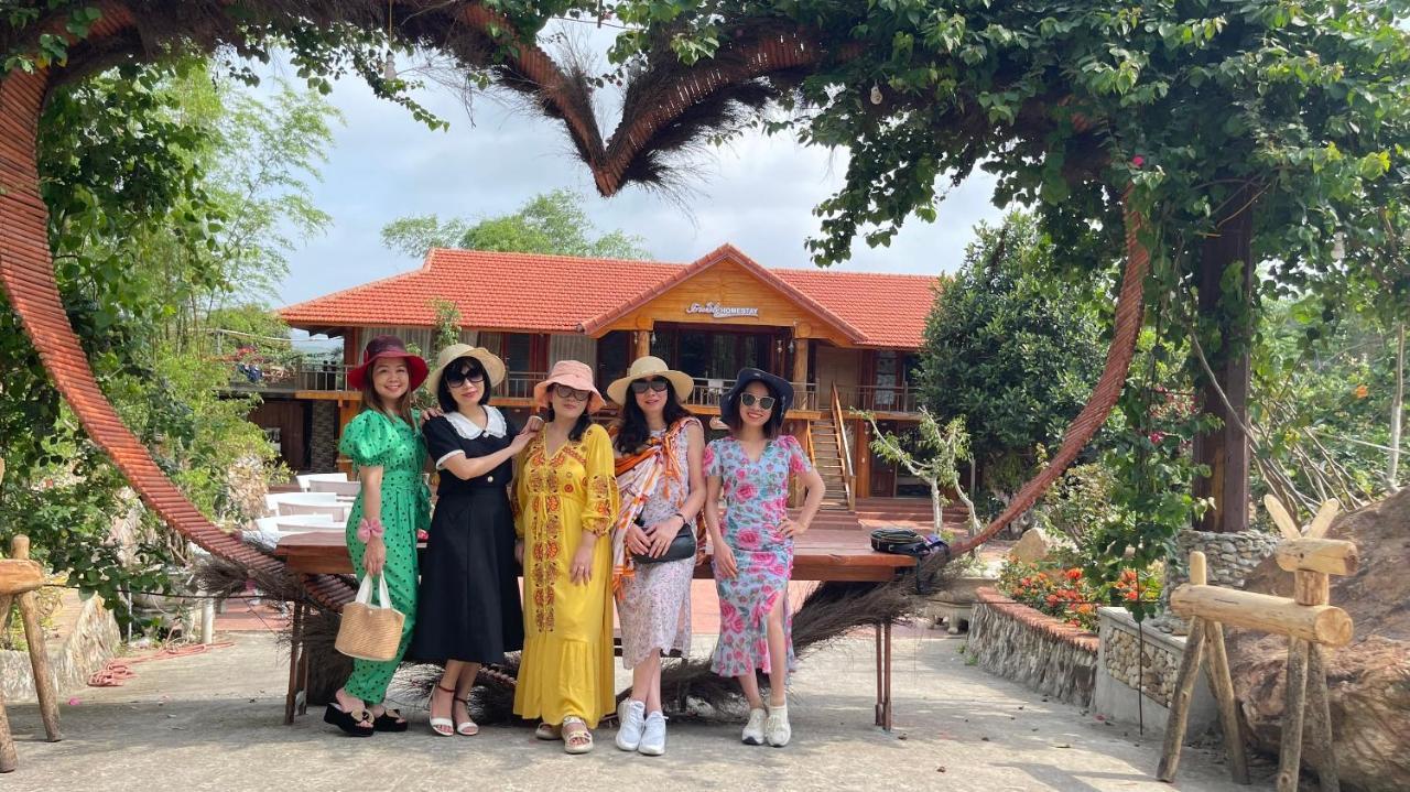 Thien Duong Quan Lan - Friendly Homestay Lang Lieu エクステリア 写真